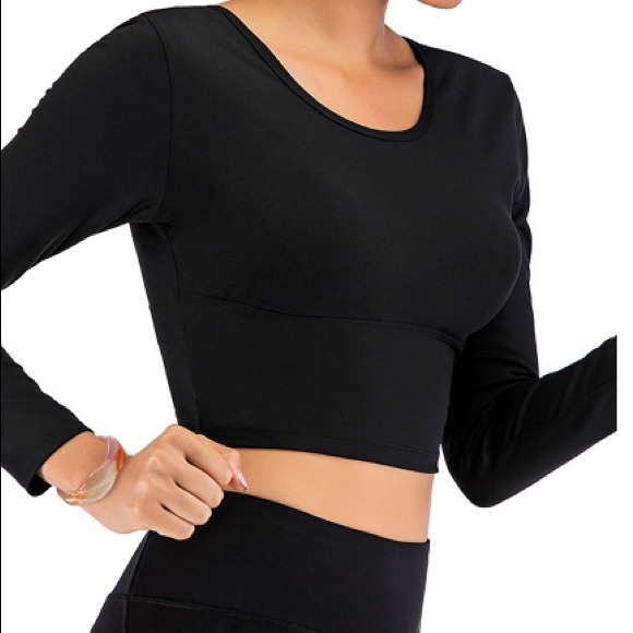 Athletic Crop Top - Picture 4 of 9